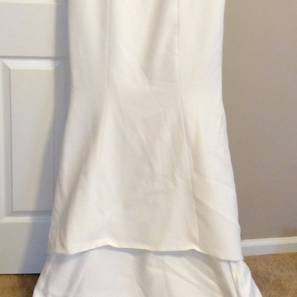 Lady Eleanor Designer Wedding Gown - Picture 5 of 6
